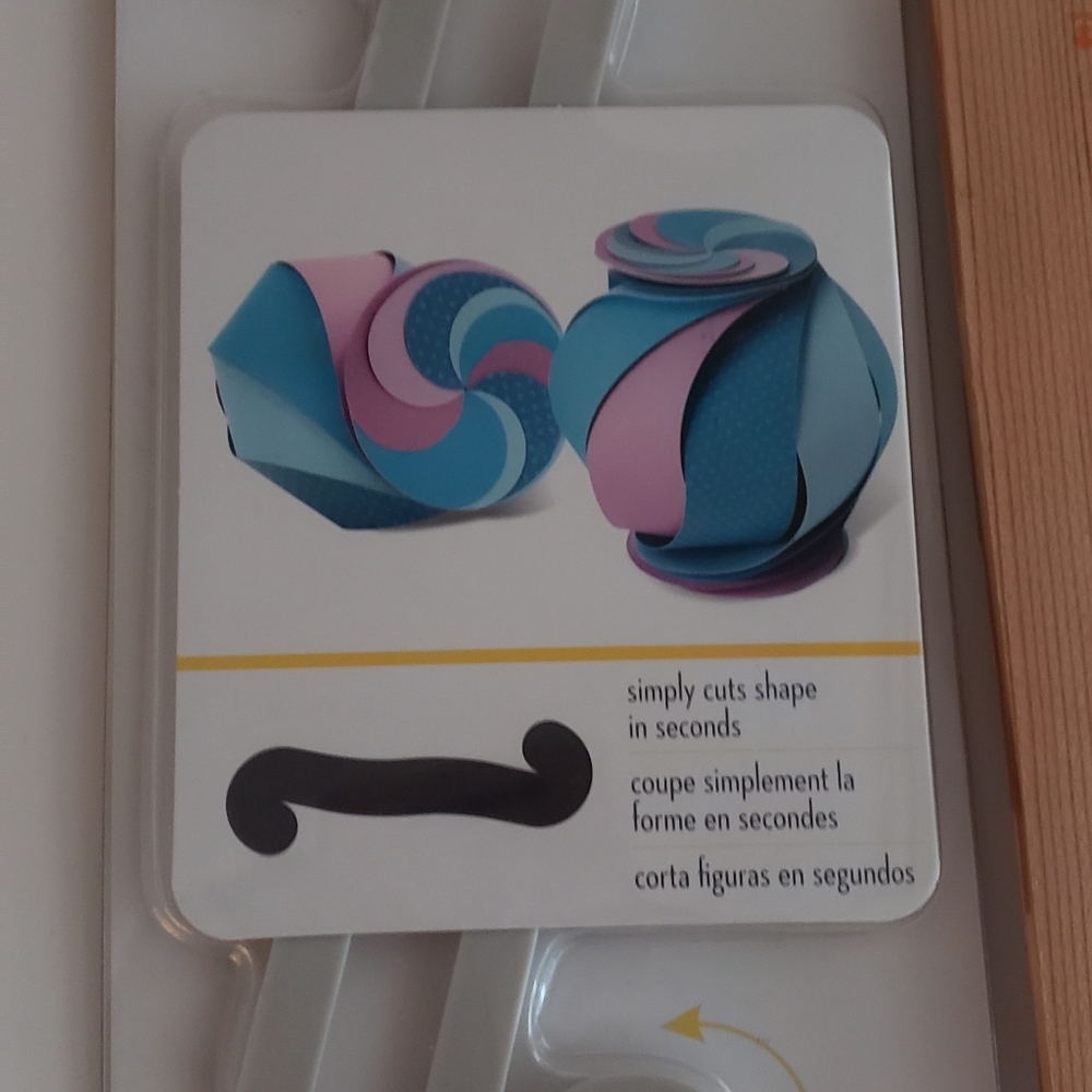 Ek Tools curvy cutter Swirl maker tolls